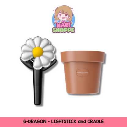 [ON HAND] G-DRAGON UBERMENSCH OFFICIAL LIGHTSTICK and CRADLE